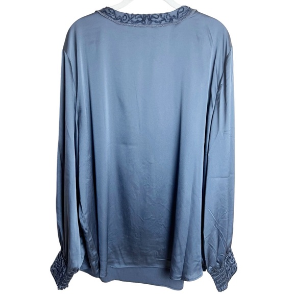 Chico’s Satin Chenille Smocked Blouse Gray Chico’s Size 4 - Picture 3 of 16